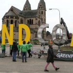 Gli attivisti di Greenpeace prima della demolizione della Chiesa di Immerath